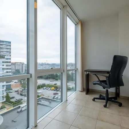 Comfortable And Quiet 1bdrm Apt. * Sofia