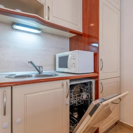 Comfortable And Quiet 1bdrm Apt. Sofia