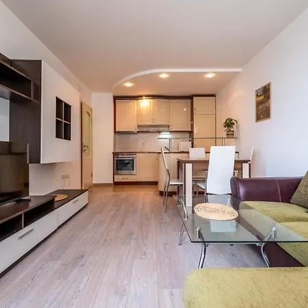 Comfortable And Quiet 1bdrm Apt. Sofia