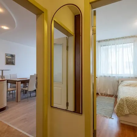Comfortable And Quiet 1bdrm Apt. *