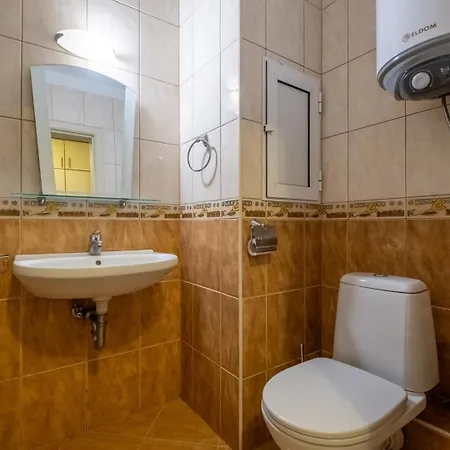 Comfortable And Quiet 1bdrm Apt. Sofia